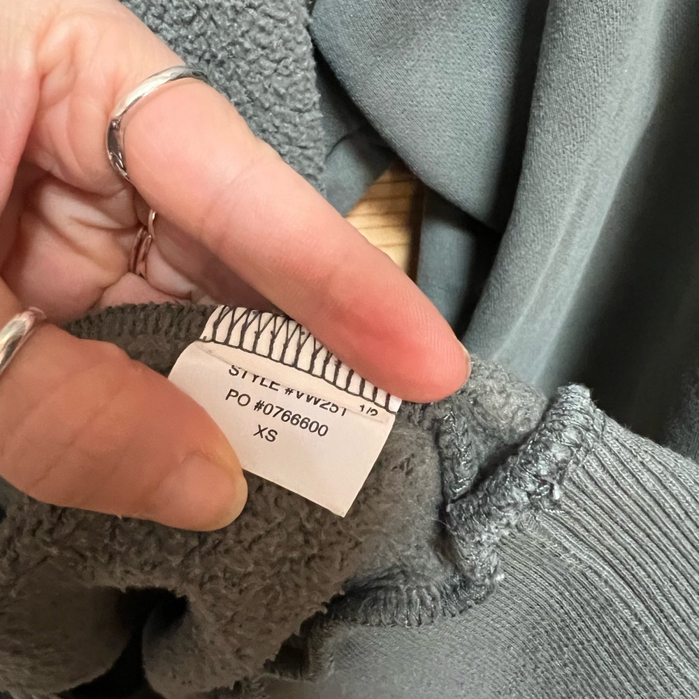 Vuori Restore Oversized Full Zip Hoodie Dusty Pine - Picture 4 of 5